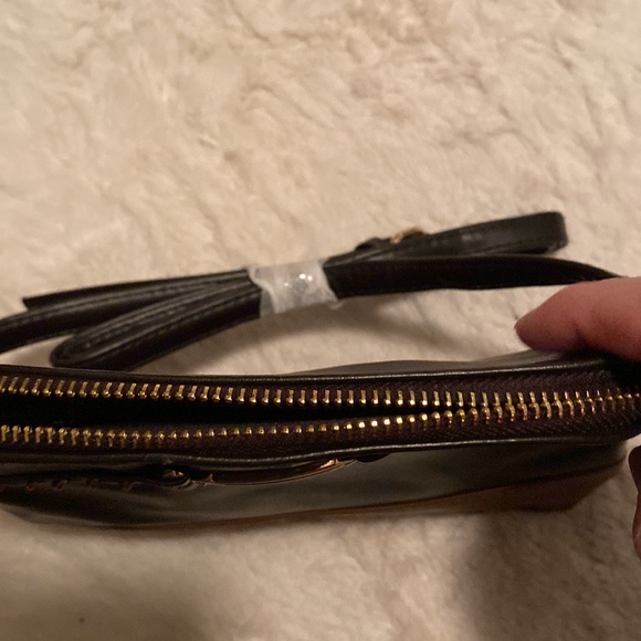 Signature purse 👜 never been used - Picture 5 of 5